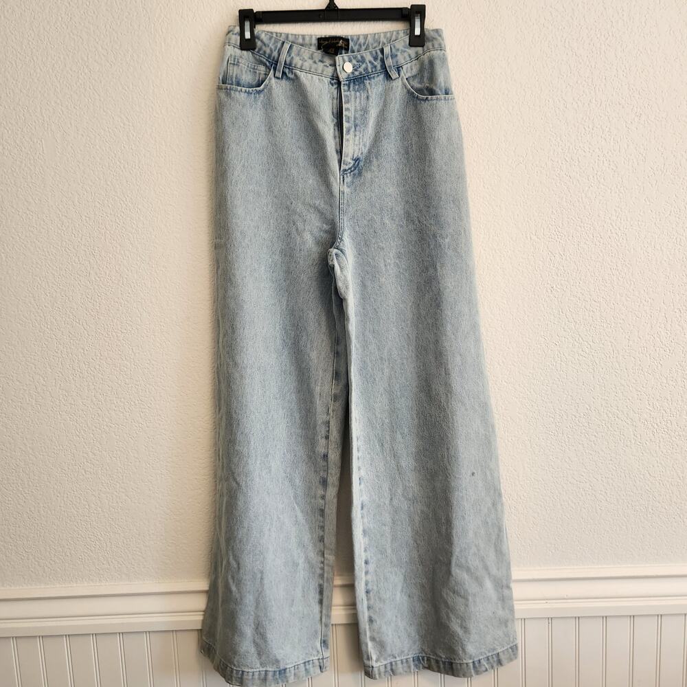 House of Harlow Women's size 6 Studded High Rise Light Wash Wide‎ Leg Jeans New